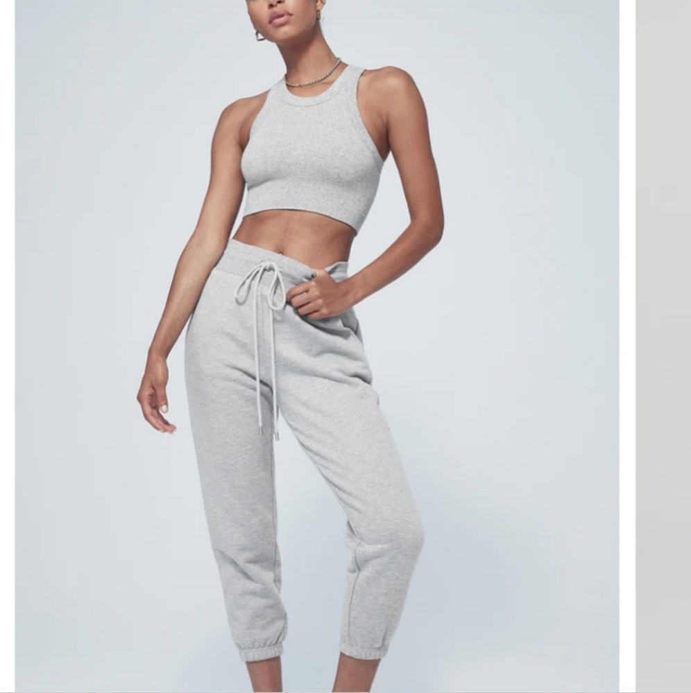 ALO Yoga 7/8 Easy grey sweatpants